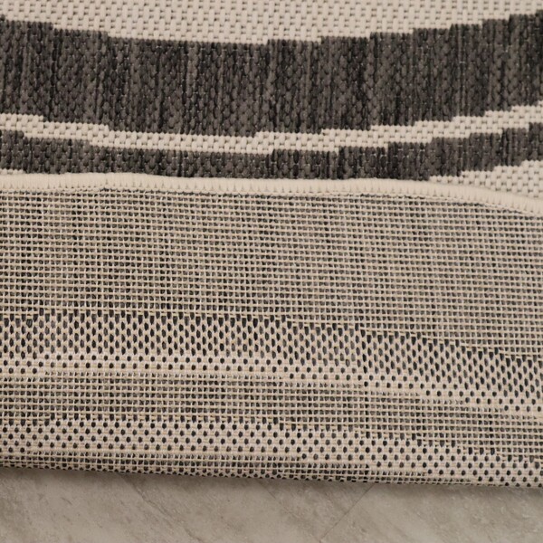 DESIGN: 81758