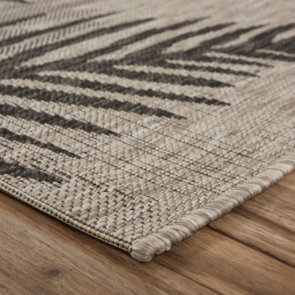 DESIGN: 81016