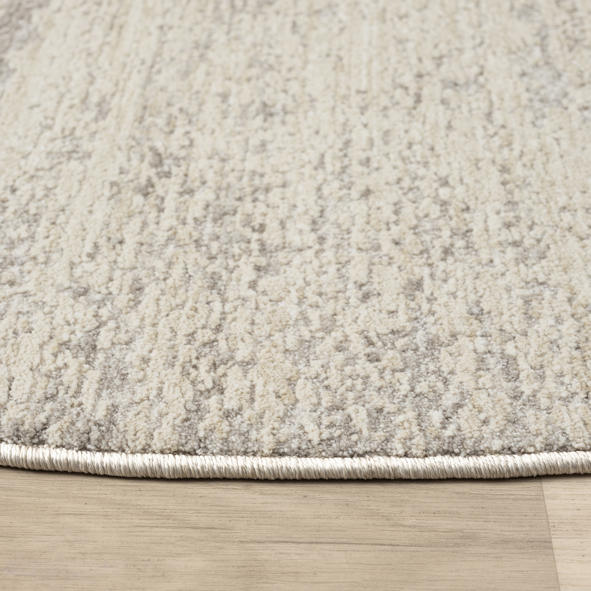 DESIGN: 82745