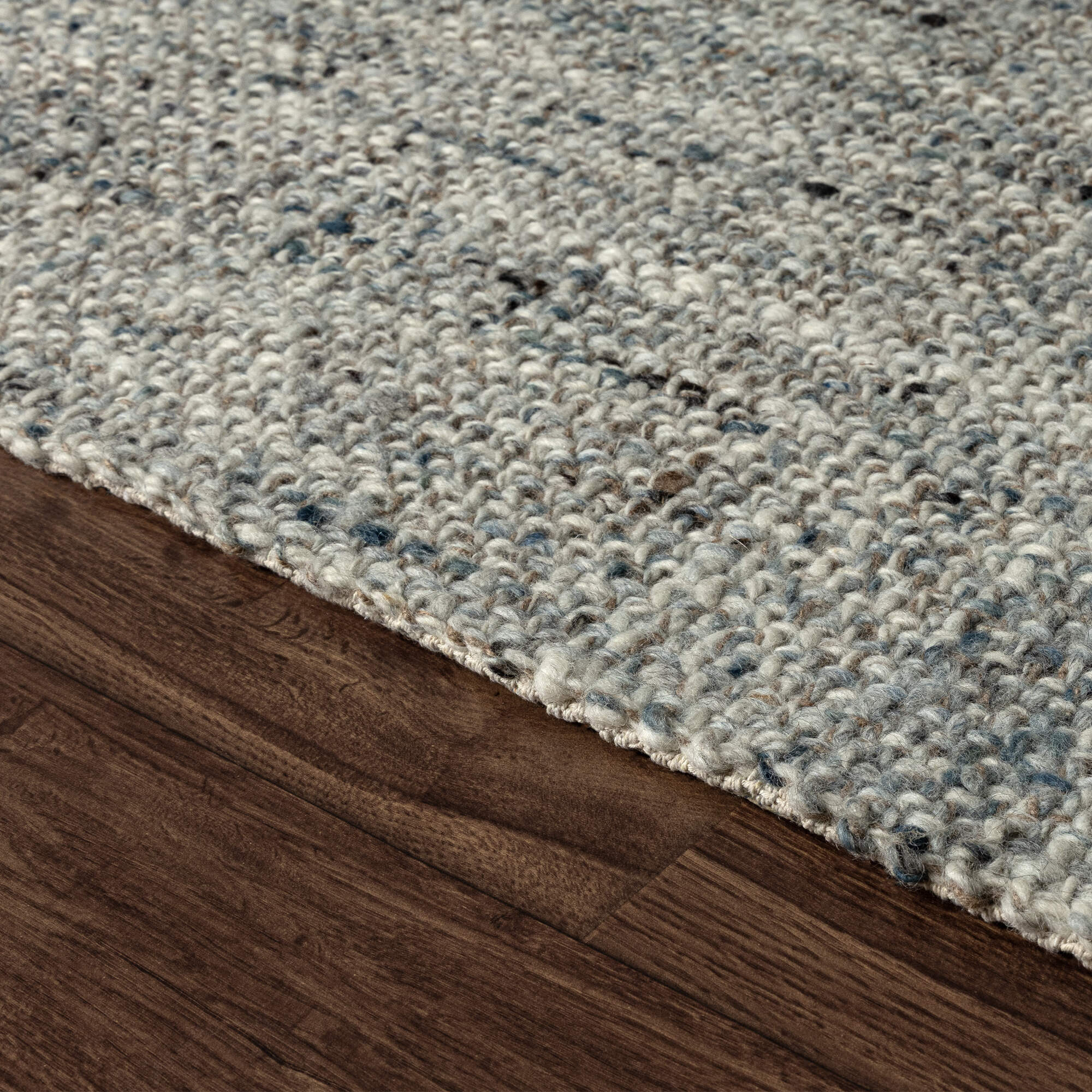 DESIGN: 82882