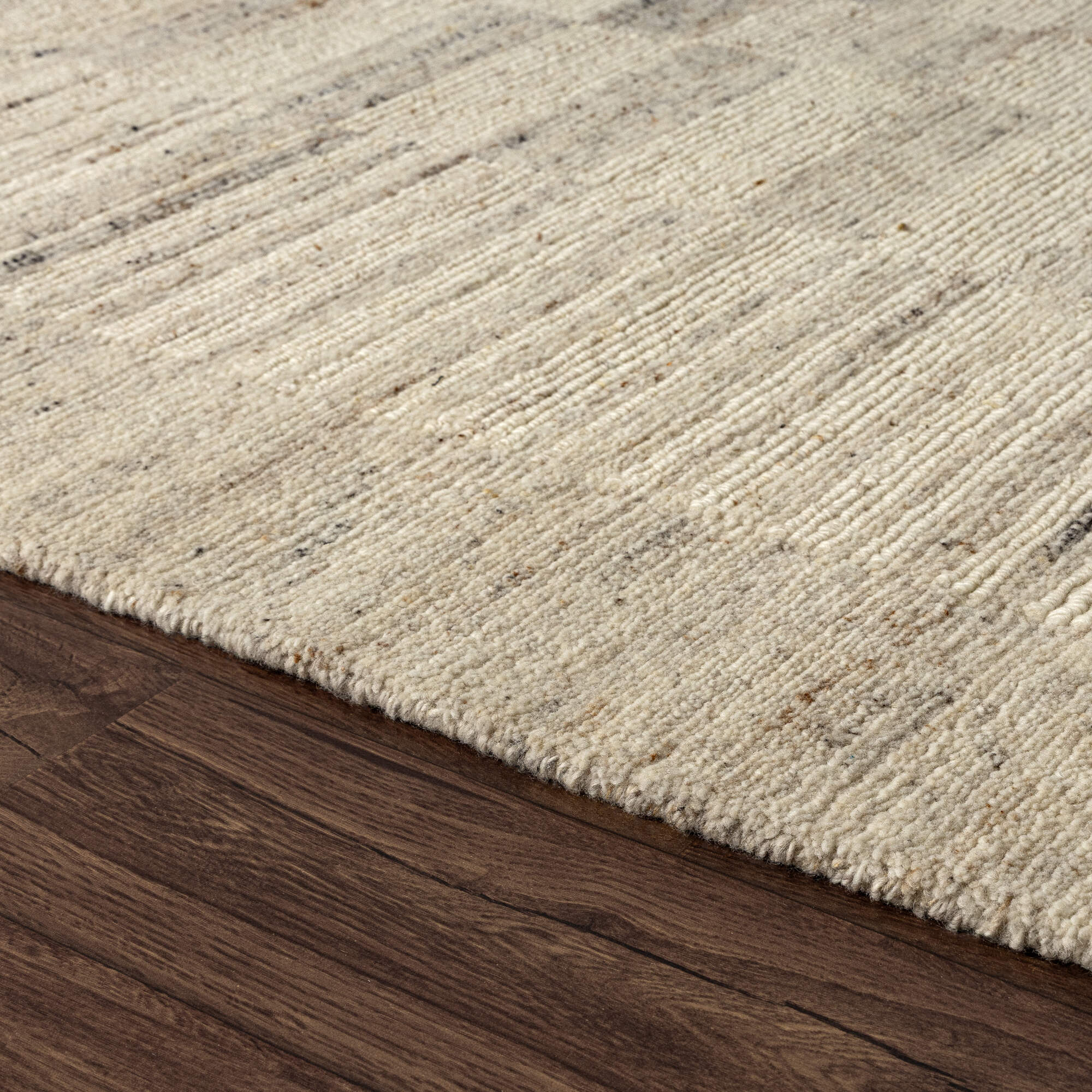 DESIGN: 82913