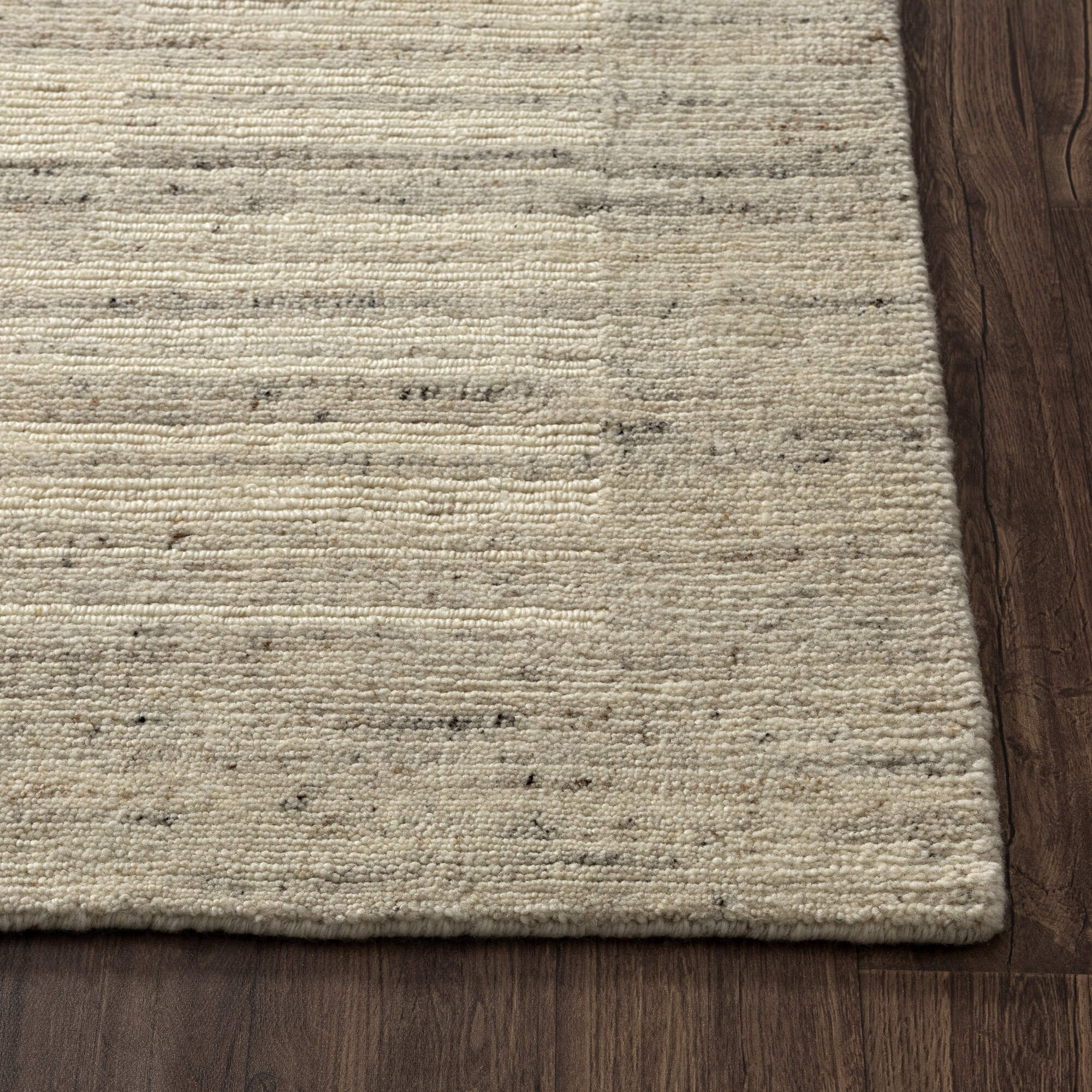 DESIGN: 82913
