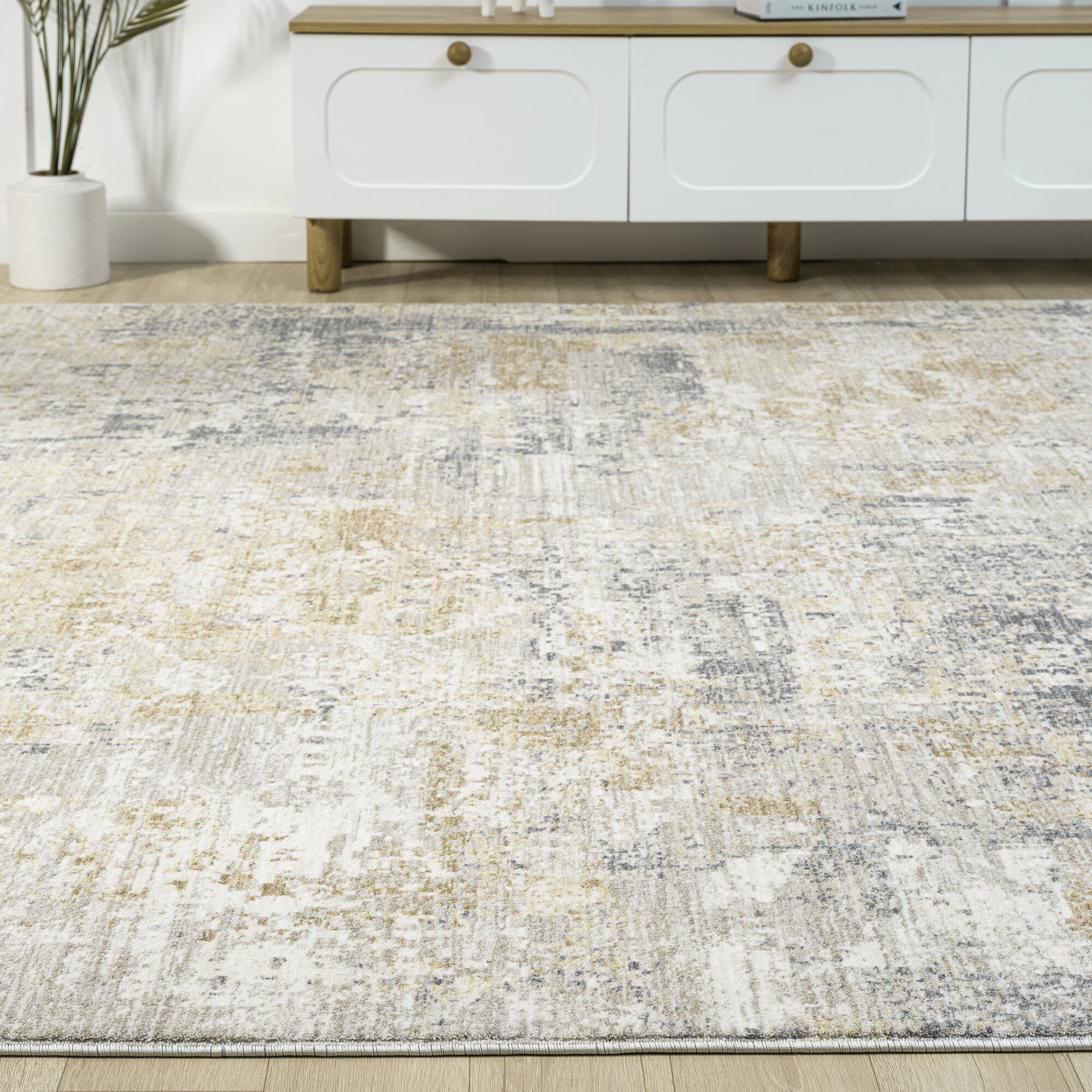 DESIGN: 82915