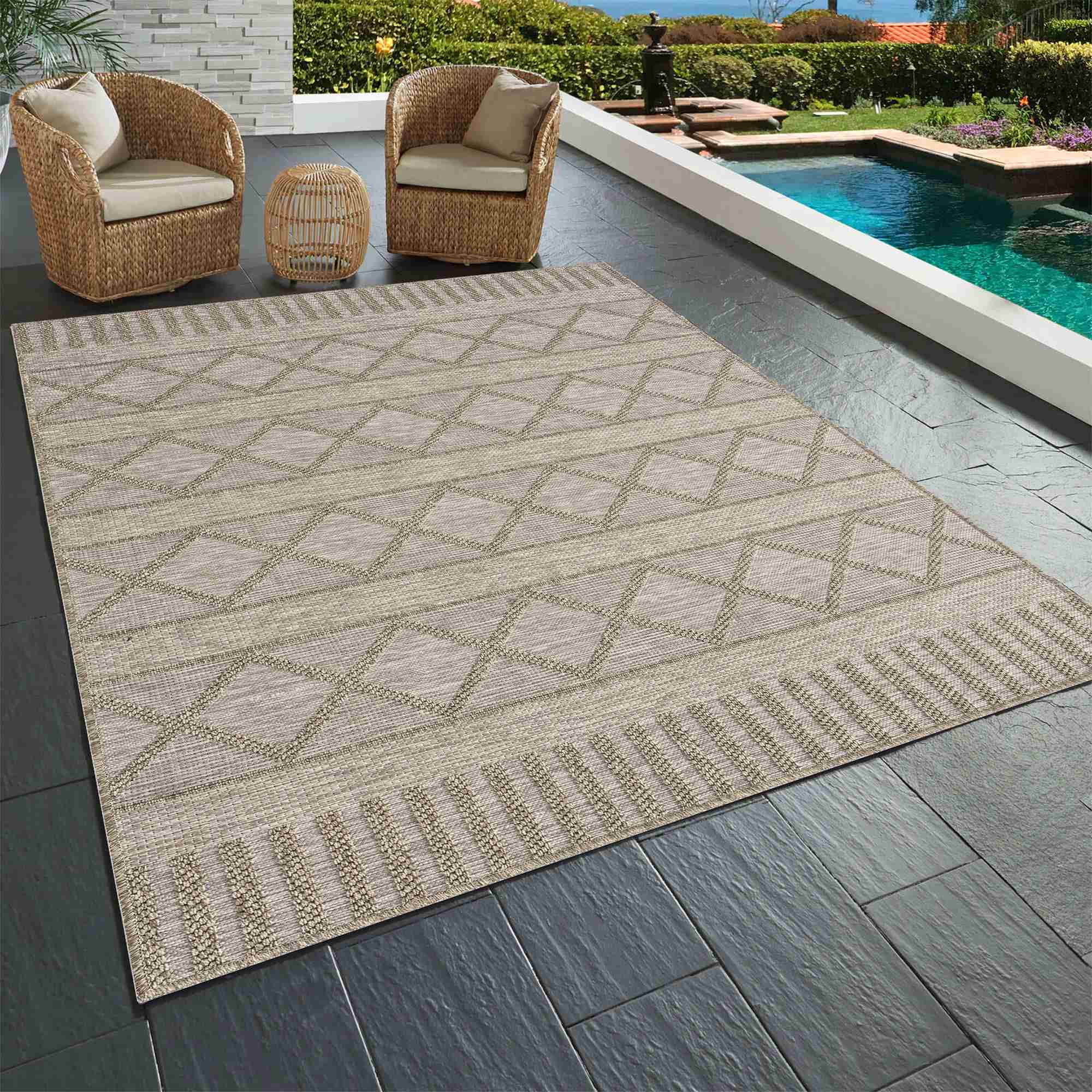 DESIGN: 82118